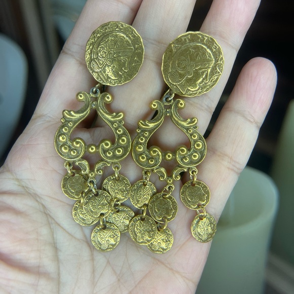 SHOWING UNLISTED ITEMS - Picture 15 of 17